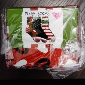 BNIB Betsey Johnson 3PK of Plush Socks